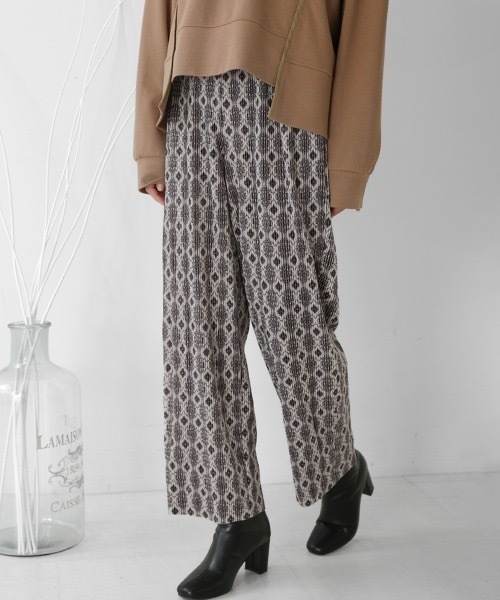 Bou Jeloud(ブージュルード)の「プリーツベロアパンツ(その他パンツ・レディース・チャコールグレー/A/ホワイト・FREE)」の3枚目の写真