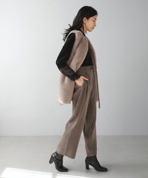 Bou Jeloud(ブージュルード)の「プリーツベロアパンツ(その他パンツ・レディース・チャコールグレー/A/ホワイト・FREE)」の16枚目の写真