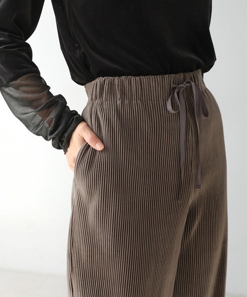 Bou Jeloud(ブージュルード)の「プリーツベロアパンツ(その他パンツ・レディース・チャコールグレー/A/ホワイト・FREE)」の20枚目の写真