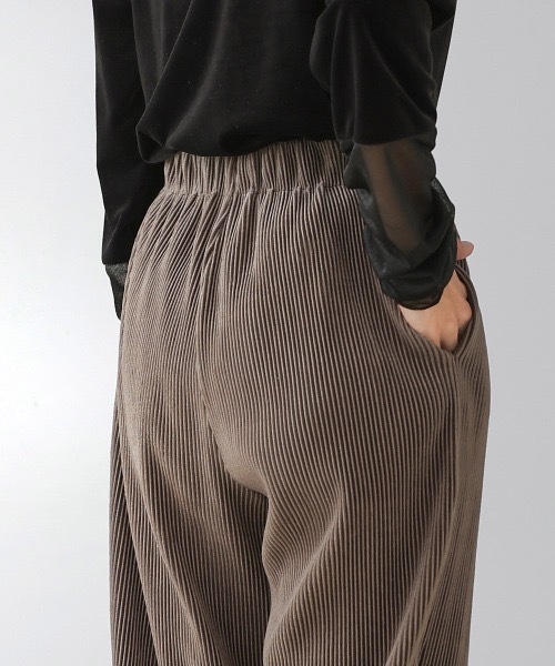 Bou Jeloud(ブージュルード)の「プリーツベロアパンツ(その他パンツ・レディース・チャコールグレー/A/ホワイト・FREE)」の22枚目の写真