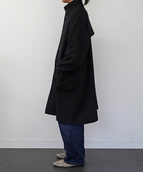 BASISBROEK(バシスブルック)の「【BASISBROEK】ISLAND(ステンカラーコート・メンズ・ブラック/モカ・2)」の4枚目の写真