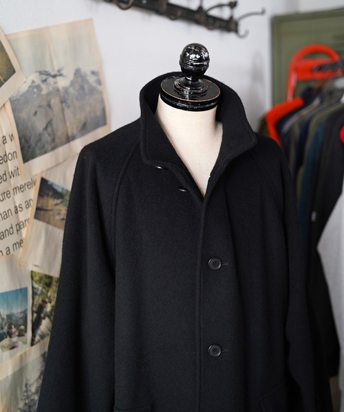 BASISBROEK(バシスブルック)の「【BASISBROEK】ISLAND(ステンカラーコート・メンズ・ブラック/モカ・2)」の17枚目の写真