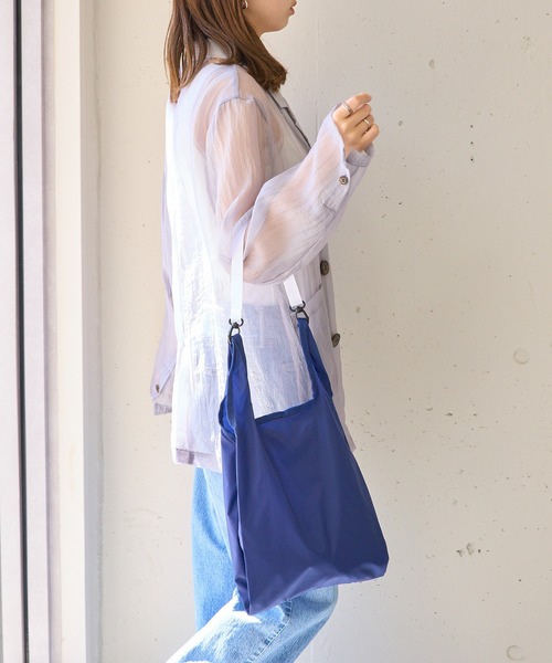 MAISON CLUB(メゾンクラブ)の「【MAISON CLUB】Ripstop Nylon 2way Shoulder Tote / リップストップナイロン2ウェイショルダートート(トートバッグ・メンズ・カーキ/ブラック/オレンジ/ベージュ/ネイビー/グレー・FREE)」の18枚目の写真