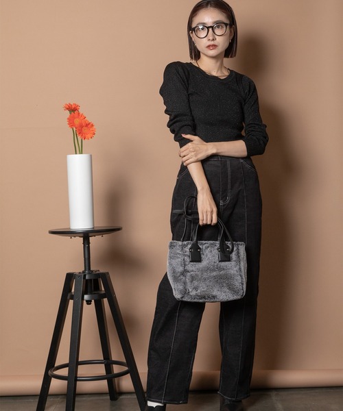 Bou Jeloud(ブージュルード)の「スクエアファートート(トートバッグ・レディース・ブラック/アイボリー・ONESIZE)」の11枚目の写真