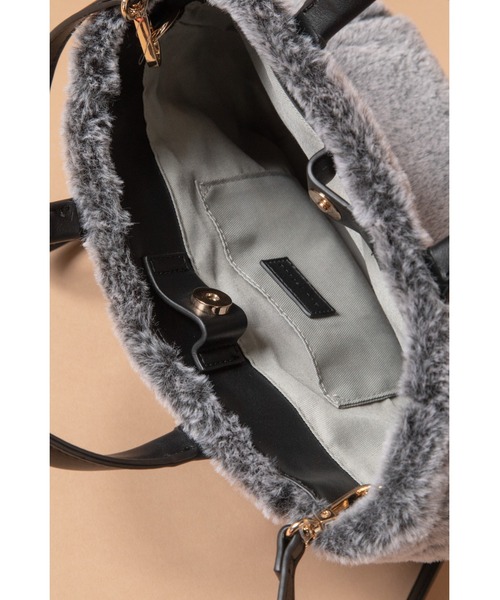 Bou Jeloud(ブージュルード)の「スクエアファートート(トートバッグ・レディース・ブラック/アイボリー・ONESIZE)」の10枚目の写真