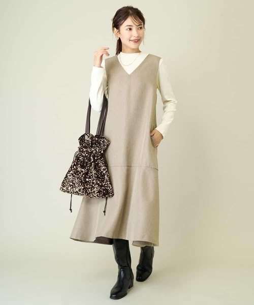 a.v.v(アーヴェヴェ)の「【洗える】マーメイドジャンパースカート(ワンピース・レディース・ブラック/ベージュ・34/38/36/40/42)」の10枚目の写真