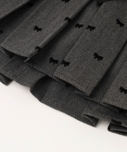 URBAN CHERRY（アーバンチェリー）の「【インナーパンツ付き】レース切り替えリボンプリーツスカート（スカート・キッズ・グレー・110cm/120cm/130cm/140cm/150cm）」の13枚目の写真