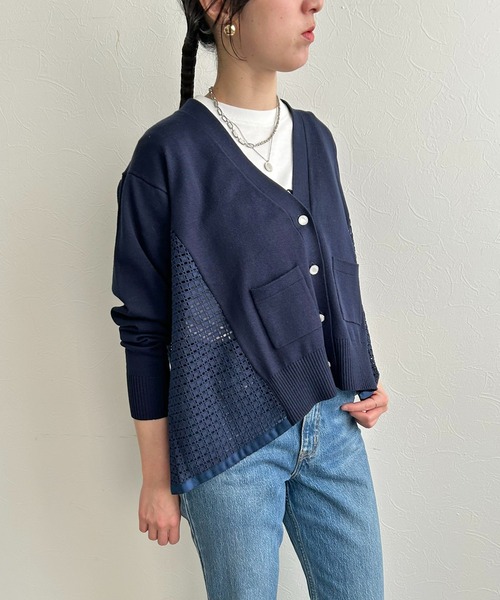 LHELBIE(レルビエ)の「レースドッキングニットカーディガン(カーディガン/ボレロ・レディース・ライトグレー/ネイビー/ブラック・M)」の13枚目の写真