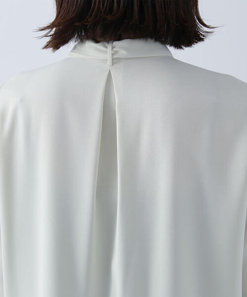 NATURAL BEAUTY BASIC（ナチュラルビューティーベーシック）の「◇リボンボウタイブラウス（シャツ/ブラウス・レディース・オフホワイト/チャコールグレー/イエロー・MEDIUM/SMALL）」の22枚目の写真