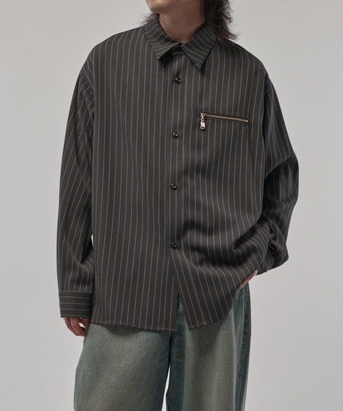 Lui's（ルイス）の「ストライプシャツブルゾン（シャツ/ブラウス・メンズ・ブラック/グレー/チャコールグレー/グレイッシュベージュ・FREE）」の9枚目の写真