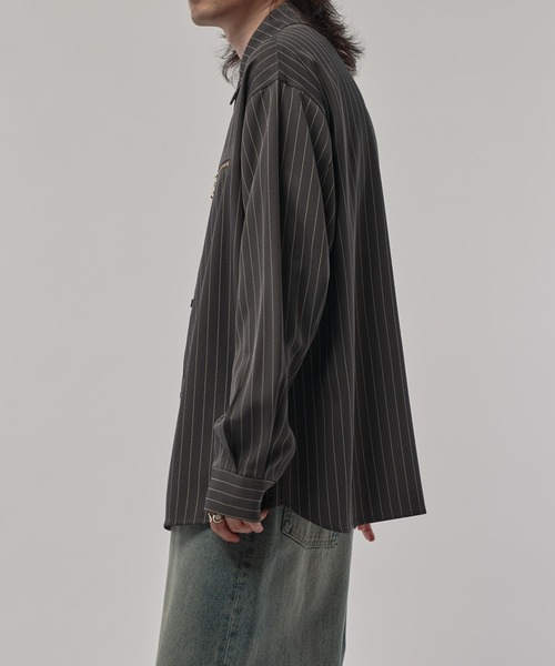 Lui's（ルイス）の「ストライプシャツブルゾン（シャツ/ブラウス・メンズ・ブラック/グレー/チャコールグレー/グレイッシュベージュ・FREE）」の10枚目の写真