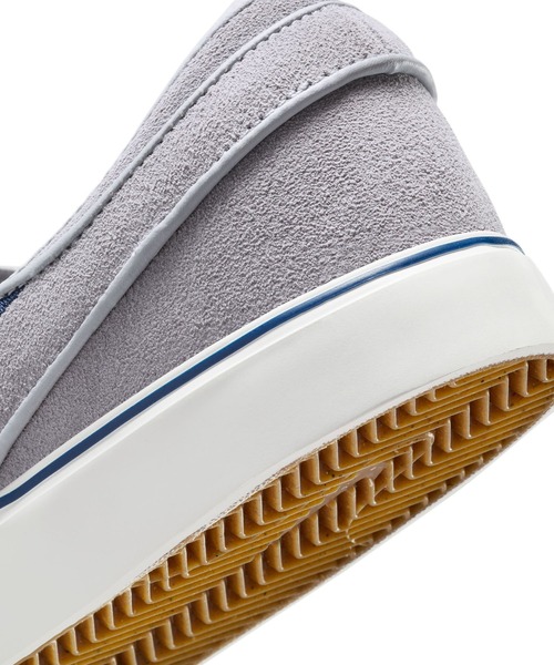 NIKE SB(ナイキエスビー)の「NIKE SB/ナイキエスビー メンズ スニーカー スケシュー スリッポン SB JANOSKI+ SLIP ジャノスキ FN5893-002(スニーカー・メンズ・グレー系その他・26.0cm/26.5cm/27.0cm/27.5cm/28.0cm)」の9枚目の写真