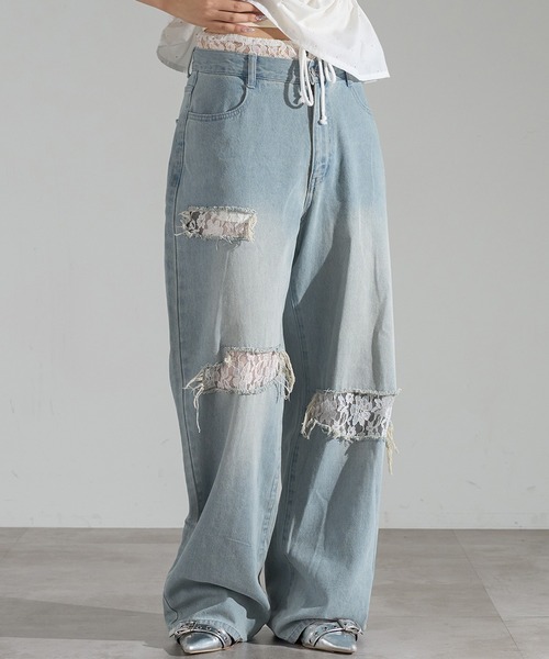 apres jour mignon(アプレジュールミニョン)の「ダメージレースデニム【ZOZOTOWN限定アイテム】(デニムパンツ・レディース・ライトブルー/ブラック系その他/インディゴブルー・X-LARGE/SMALL/MEDIUM)」の2枚目の写真