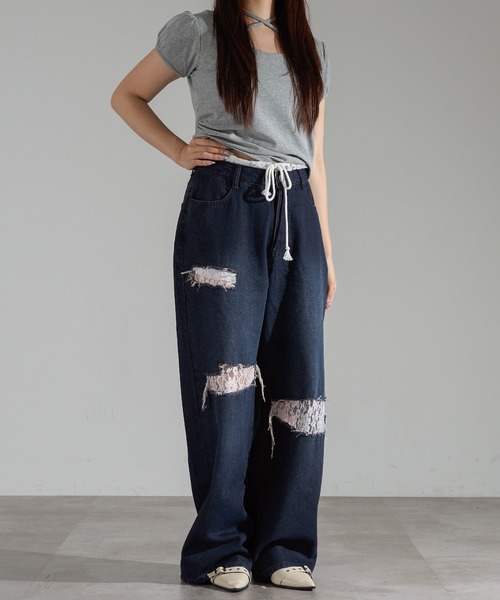 apres jour mignon(アプレジュールミニョン)の「ダメージレースデニム【ZOZOTOWN限定アイテム】(デニムパンツ・レディース・ライトブルー/ブラック系その他/インディゴブルー・X-LARGE/SMALL/MEDIUM)」の6枚目の写真