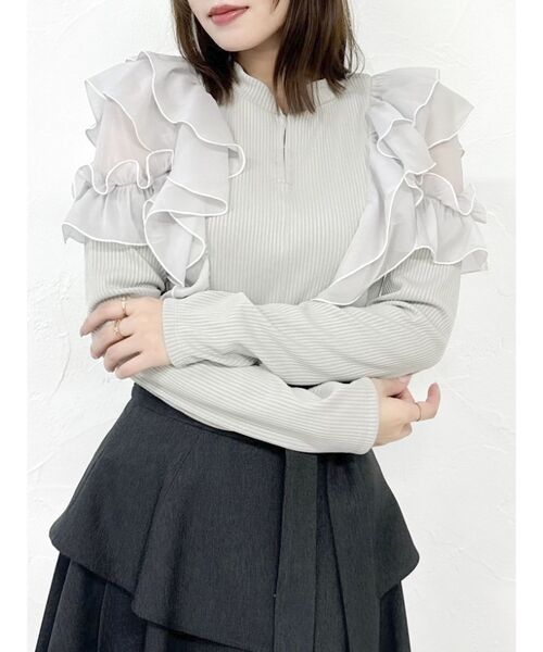 【タグ付き】エンフォルド　フリル付きホワイト長袖カットソー　ホワイト セール】フロントホック長袖フリルトップス（Tシャツ/カットソー