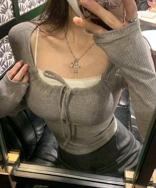 gossip!ロサンゼルス(ゴシップロサンゼルス)の「YUGA スクエアカラー フロントリボントップス(Tシャツ/カットソー・レディース・ホワイト/ピンク/オフホワイト/グレー・FREE)」の22枚目の写真