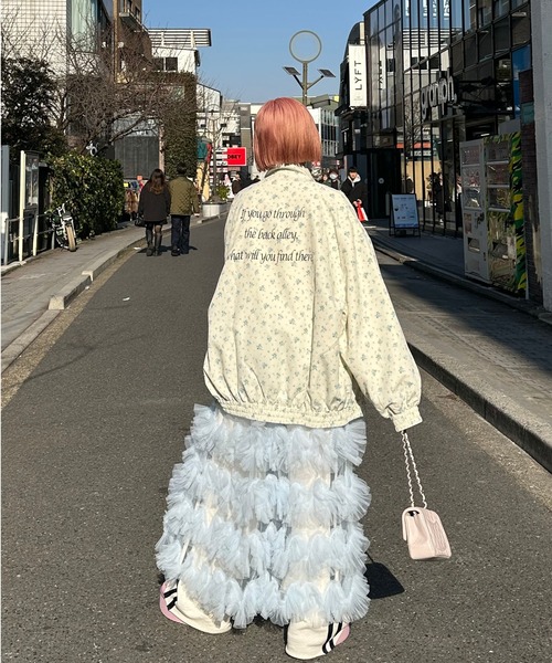 Alley Tokyo(アリートーキョー)の「Alley Tokyo花柄ブルゾン(ブルゾン・レディース・オフホワイト・FREE)」の15枚目の写真