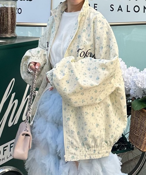Alley Tokyo(アリートーキョー)の「Alley Tokyo花柄ブルゾン(ブルゾン・レディース・オフホワイト・FREE)」の16枚目の写真