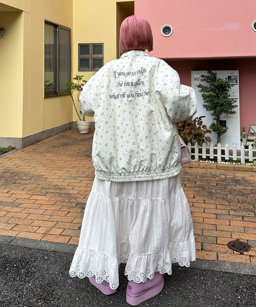 Alley Tokyo(アリートーキョー)の「Alley Tokyo花柄ブルゾン(ブルゾン・レディース・オフホワイト・FREE)」の19枚目の写真