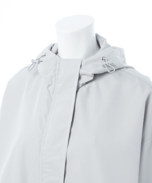 INGNI（イング）の「【WEB限定】ウエストドロストマウンテンパーカー（マウンテンパーカー・レディース・アイボリー/ブラック/ライトグレー・M）」の6枚目の写真