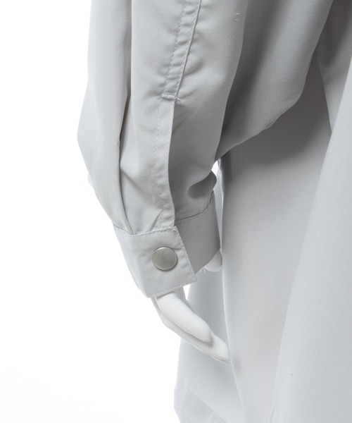 INGNI（イング）の「【WEB限定】ウエストドロストマウンテンパーカー（マウンテンパーカー・レディース・アイボリー/ブラック/ライトグレー・M）」の5枚目の写真