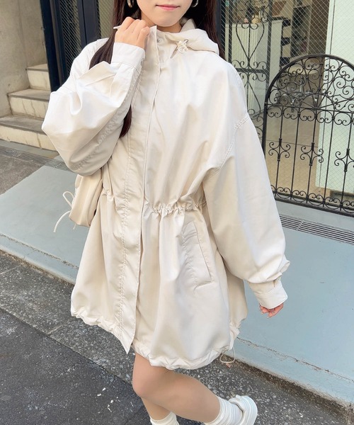 INGNI（イング）の「【WEB限定】ウエストドロストマウンテンパーカー（マウンテンパーカー・レディース・ライトグレー/ブラック/アイボリー・M）」の22枚目の写真