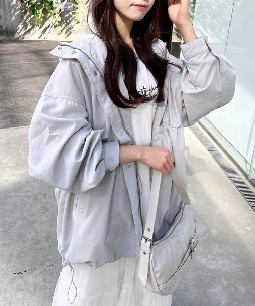 INGNI（イング）の「【WEB限定】ウエストドロストマウンテンパーカー（マウンテンパーカー・レディース・アイボリー/ブラック/ライトグレー・M）」の22枚目の写真