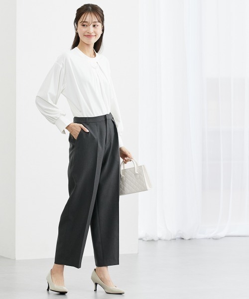 7days Life Styling(セブンデイズライフスタイリング)の「タックコクーンパンツ(スラックス・レディース・ベージュ/チャコール・LL/S/M/L)」の5枚目の写真