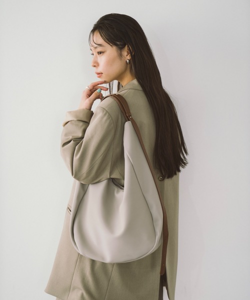 DRWCYS（ドロシーズ）の「バイカラーバッグ（ショルダーバッグ・レディース・グレー/ブラック・FREE）」の13枚目の写真