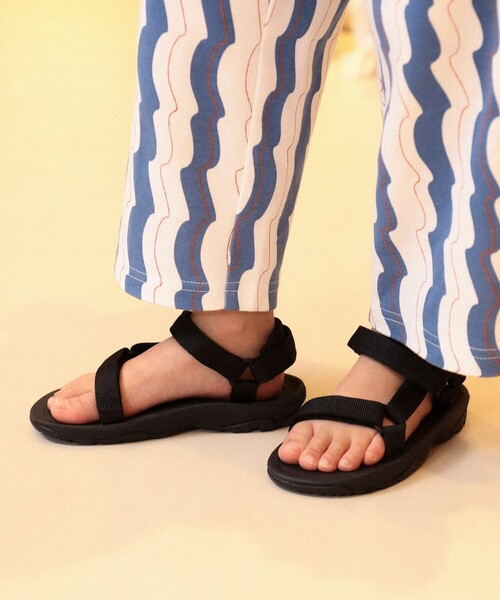 Teva(テバ)の「TEVA / ハリケーン 2025SS(18~22cm)(サンダル・キッズ・ブラック/ピンク・22/20/19/21/18)」の4枚目の写真