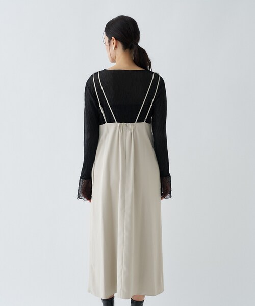 cloenc（クロエンス）の「【手洗い可】Vネックフレアワンピース（ワンピース・レディース・ブラック/ナチュラル・03/01/02）」の6枚目の写真