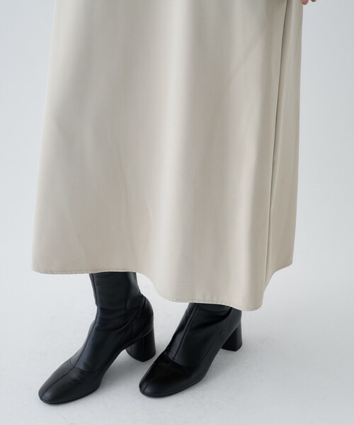 cloenc（クロエンス）の「【手洗い可】Vネックフレアワンピース（ワンピース・レディース・ブラック/ナチュラル・03/01/02）」の11枚目の写真