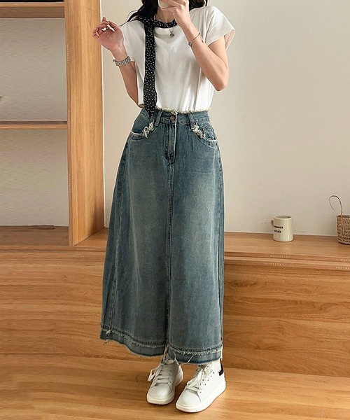 aimoha(アイモハ)の「【aimoha】フリンジヘムデニムマキシスカート(デニムスカート・レディース・ブルー・LARGE/X-LARGE/SMALL/MEDIUM)」の8枚目の写真