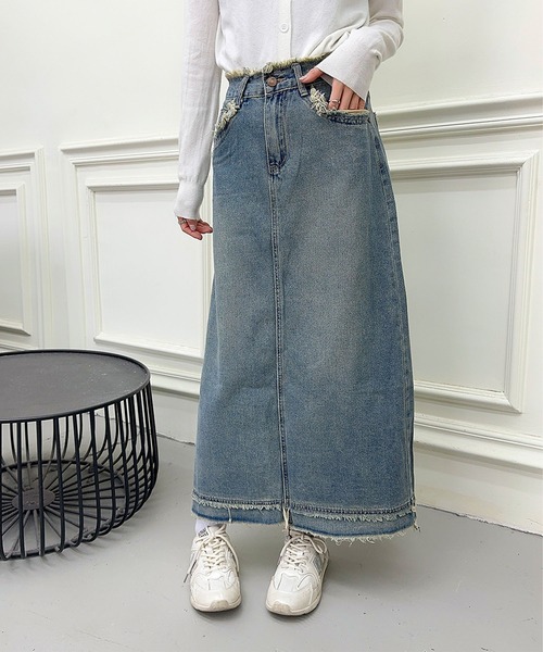 aimoha(アイモハ)の「【aimoha】フリンジヘムデニムマキシスカート(デニムスカート・レディース・ブルー・LARGE/X-LARGE/SMALL/MEDIUM)」の12枚目の写真