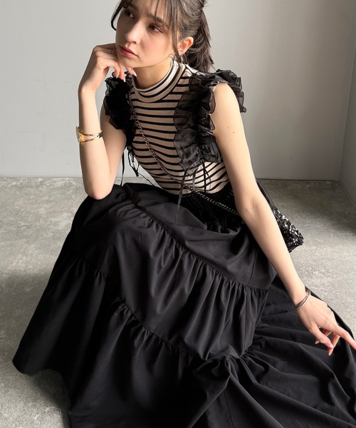 セール】【mily bilet】一枚で大人可愛く決まる。フリル切り替え