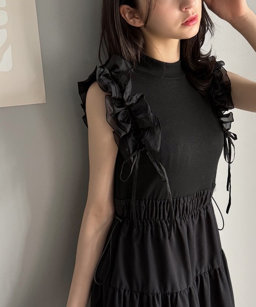 セール】【mily bilet】一枚で大人可愛く決まる。フリル切り替え