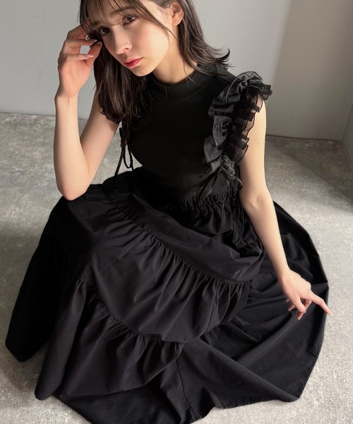 セール】【mily bilet】一枚で大人可愛く決まる。フリル切り替え