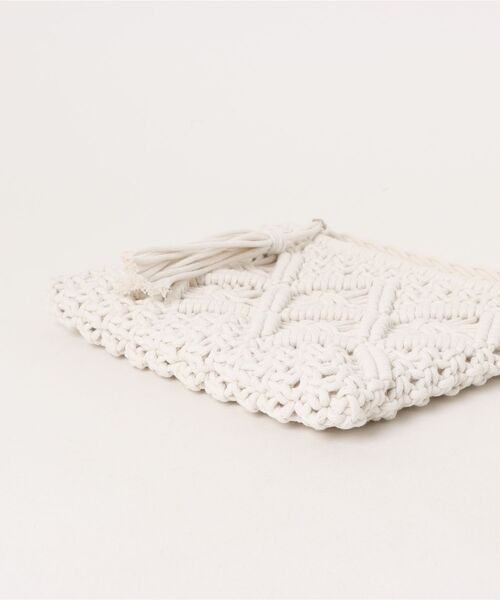 florist（フローリスト）の「タッセル付きクロシェショルダーバッグ（かごバッグ・レディース・ブラック/ライトブラウン/ホワイト・FREE）」の16枚目の写真