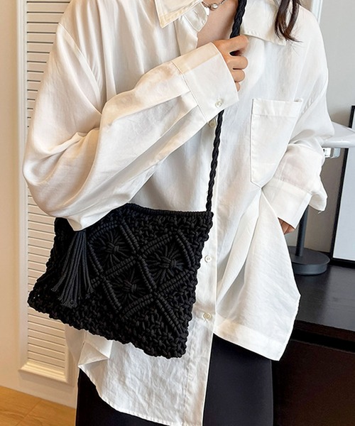 florist（フローリスト）の「タッセル付きクロシェショルダーバッグ（かごバッグ・レディース・ブラック/ライトブラウン/ホワイト・FREE）」の9枚目の写真