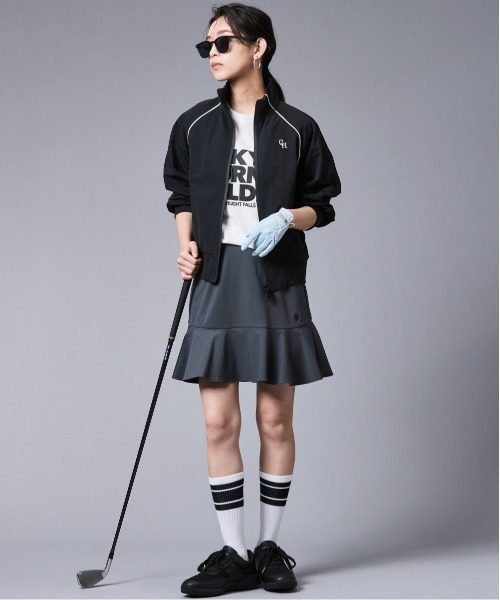 CHIC STYLE（シックスタイル）の「配色ラインハイネックブルゾン＜大きいサイズ有＞シックスタイルゴルフ（ブルゾン・レディース・モカ/ブラック・3L/LL/L/M/5L/4L）」の4枚目の写真