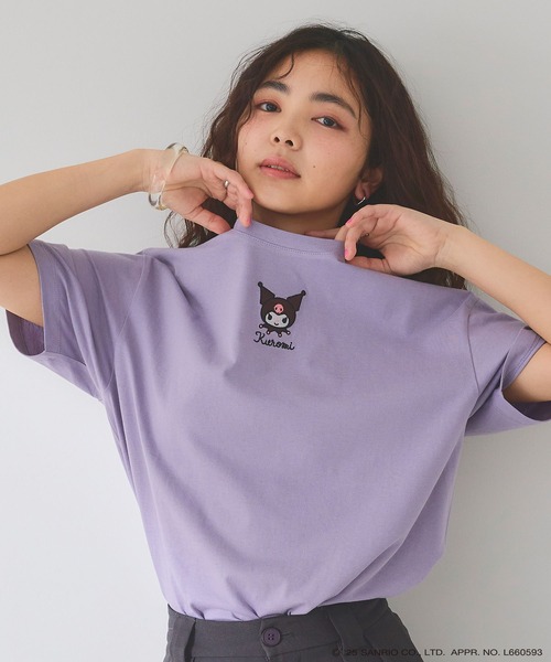 sanrio(サンリオ)の「【sanrio characters】KUROMI/クロミ刺繍デザイン半袖Tシャツ《サンリオキャラクターズ》(Tシャツ/カットソー・レディース・ネイビー/ラベンダー/オフホワイト・M/L/LL/3L)」の9枚目の写真