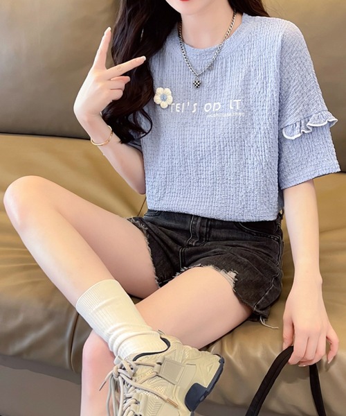 2ly2(トゥーリートゥー)の「さりげない可愛さ♪フリル&刺繍ロゴTシャツ(Tシャツ/カットソー・レディース・ブルー/アイボリー/ピンク/パープル・FREE)」の21枚目の写真