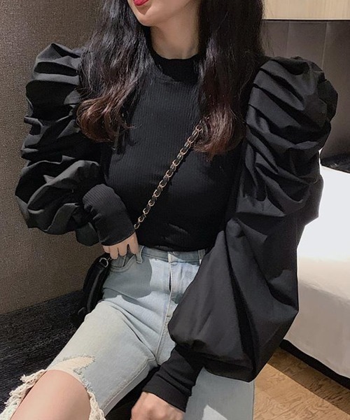 FREE STYLISTS(フリー スタイリスト)の「異素材ドッキング タックシャーリングパフスリーブ ニットブラウス(シャツ/ブラウス・レディース・ホワイト/ブラック/ボルドー/オレンジ・FREE)」の10枚目の写真