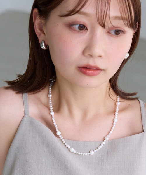 LAVEANGE(ラビアンジェ)の「淡水パールマグネットネックレス(ネックレス・レディース・アイボリー/オフホワイト・F)」の20枚目の写真