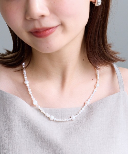 LAVEANGE(ラビアンジェ)の「淡水パールマグネットネックレス(ネックレス・レディース・アイボリー/オフホワイト・F)」の14枚目の写真