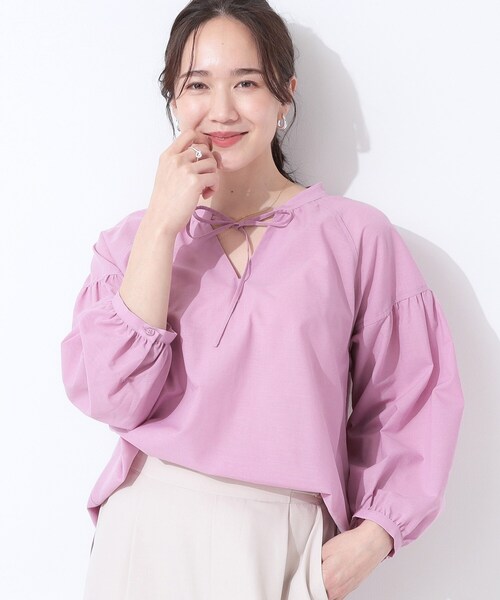 SHOO・LA・RUE（シューラルー）の「【洗える/S-LL/UV/吸水速乾】洗濯後しわになりにくいリネンブレンド ブラウス（シャツ/ブラウス・レディース・ホワイト/ピンク系/ライトイエロー系/ブルー系7・02/01/04/03）」の4枚目の写真