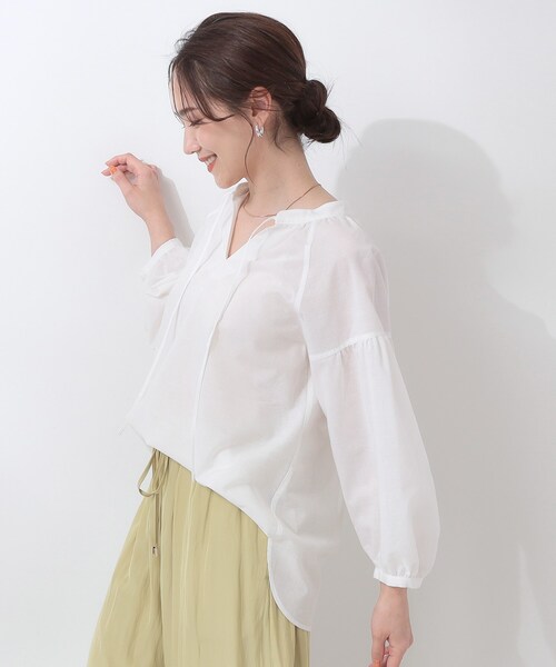 SHOO・LA・RUE（シューラルー）の「【洗える/S-LL/UV/吸水速乾】洗濯後しわになりにくいリネンブレンド ブラウス（シャツ/ブラウス・レディース・ホワイト/ピンク系/ライトイエロー系/ブルー系7・02/01/04/03）」の11枚目の写真