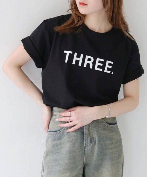 HER CLOSET(ハークローゼット)の「【UNIT CHESTコラボ】web限定/THREE Tシャツ WEB LIMITED THREE T-SHIRT (Tシャツ/カットソー・レディース・ブラック/ホワイト・S/M/L)」の2枚目の写真