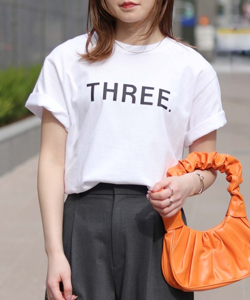 HER CLOSET(ハークローゼット)の「【UNIT CHESTコラボ】web限定/THREE Tシャツ WEB LIMITED THREE T-SHIRT (Tシャツ/カットソー・レディース・ブラック/ホワイト・S/M/L)」の5枚目の写真