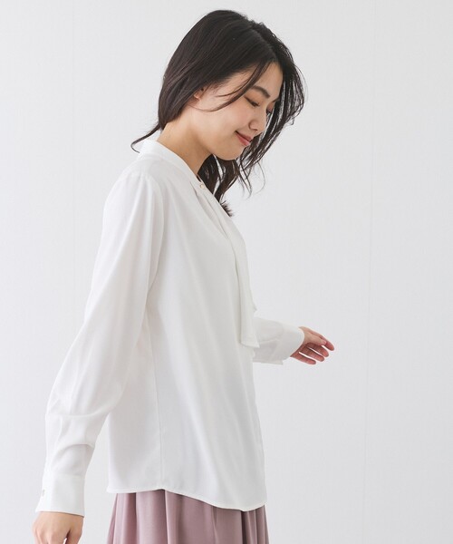 Jayro(ジャイロ)の「ボウタイブラウス(シャツ/ブラウス・レディース・ネイビー/ベージュ/ライトグレー/ホワイト・M)」の12枚目の写真